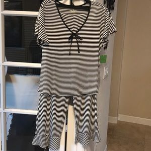 KATE SPADE 2 PIECE STRIPED CAPRI PAJAMAS ♠️♠️